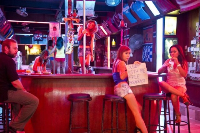 【画像】タイの売春婦が どっちか分からなすぎて 怖い ポッカキット