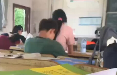 【動画あり】女子小学生、授業中に急に性に目覚めてしまうｗｗｗｗｗｗ