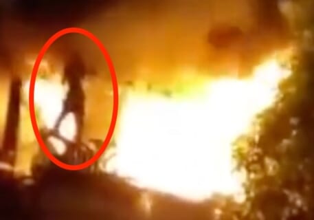 【閲覧注意】火事なのに脱出できなくなった少女の断末魔、とにかくヤバい…（動画あり）